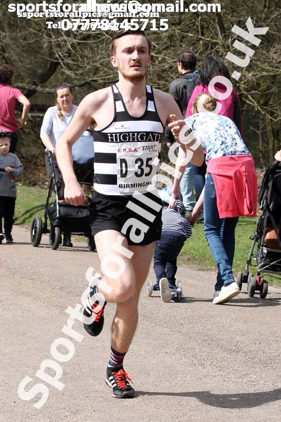 Senior mens 12 Stage Relay, ERRA 12 and 6 Stage Relays, Sutton Coldfield. Photo: David T. Hewitson/Sports for All Pics